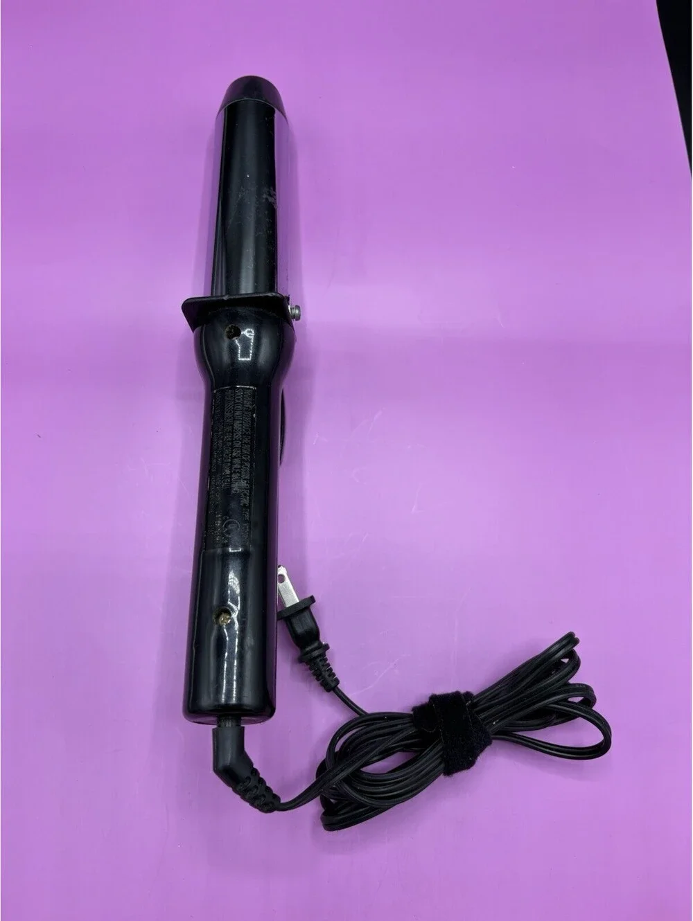 Vidal Sassoon VS19 1 in Curling Iron Black Low/High 2 Heat Settings 120V